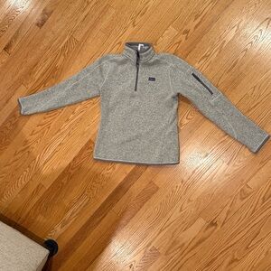 Women’s Patagonia Pullover 1/4 zip grey